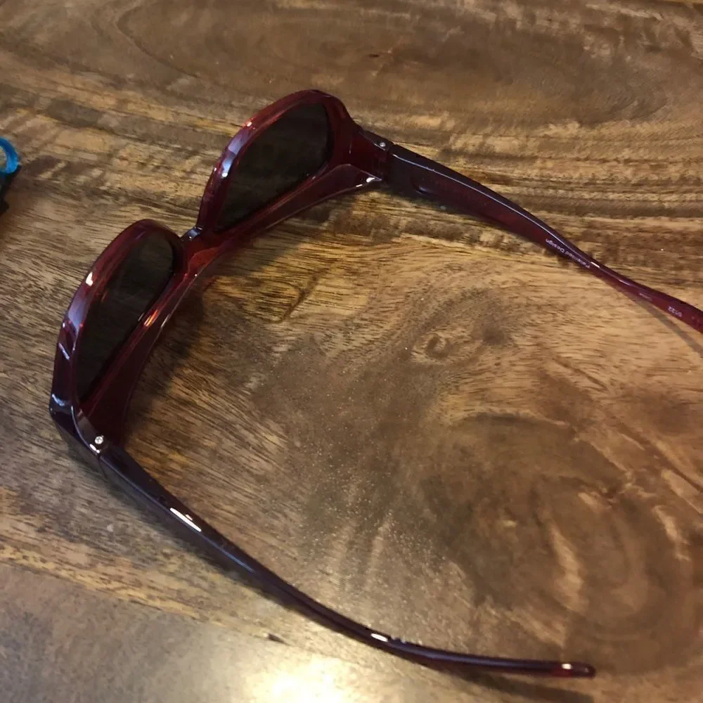 Jonathan Paul Celeste Polarized Fitovers with Pouch-burgundy